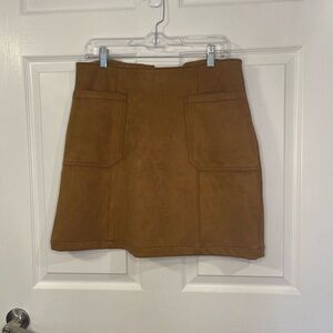 Maurice’s Camel Faux Suede Pocket Front Mini Skirt Size 10